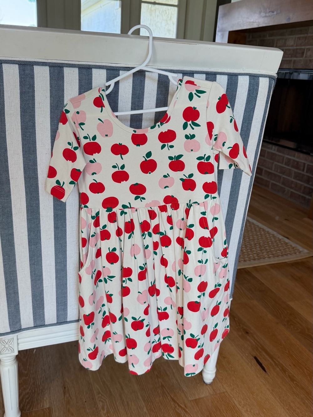 Hanna Andersson Girls' Pink & Red Apple Print Knit Dress
